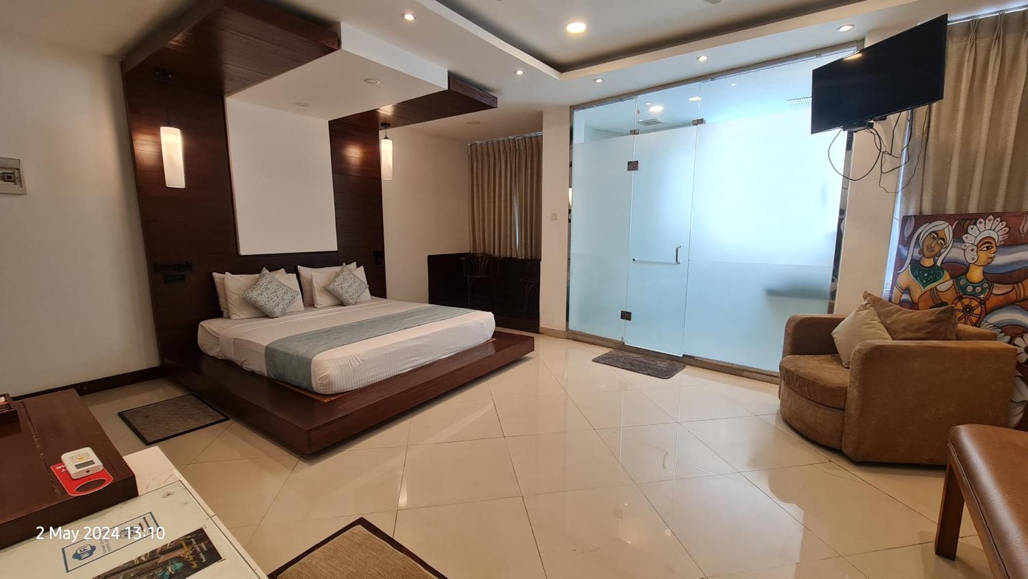 Quick Stop Inn كاندي المظهر الخارجي الصورة